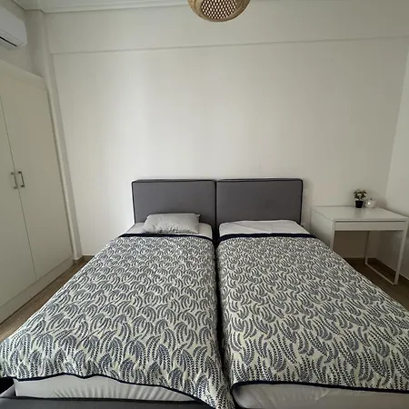 Poseidonos, Seaview Two Bedrooms Λουτράκι